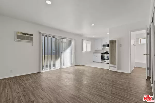 Sherman Oaks, CA 91403,15286 Sutton St #208