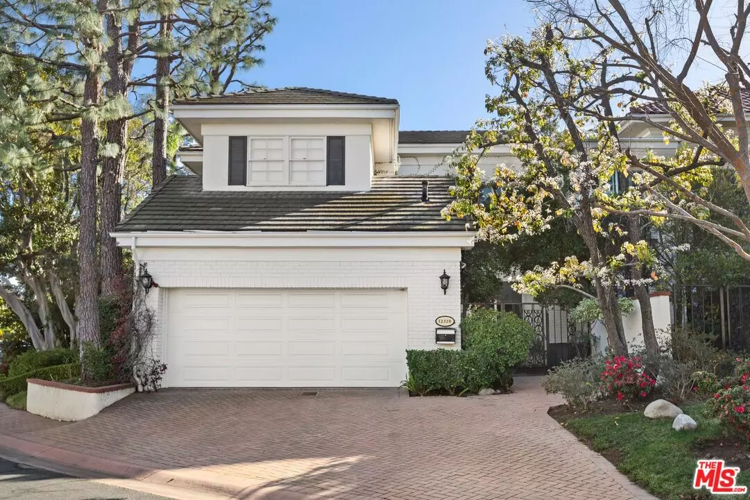 Los Angeles, CA 90049,12320 Ridge Cir