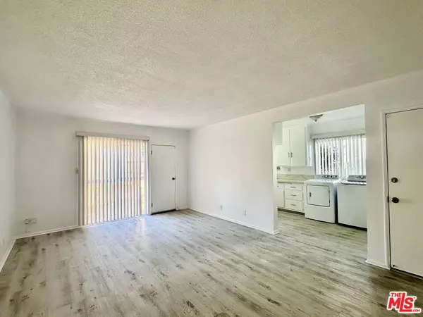 Inglewood, CA 90302,629 Hardin Dr #2