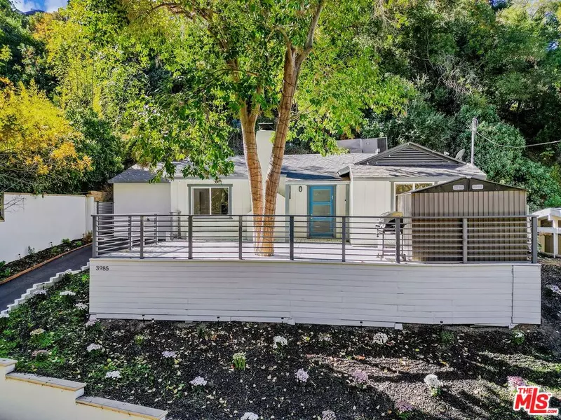 3985 Alta Mesa Dr, Studio City, CA 91604