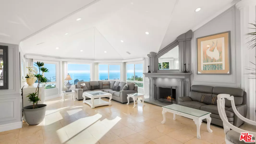 31727 Pacific Coast Hwy, Malibu, CA 90265