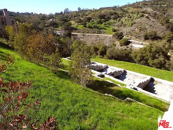 Santa Barbara, CA 93103,225 Conejo Rd