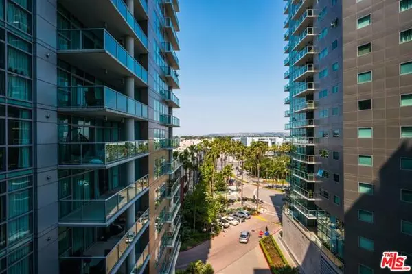 Marina Del Rey, CA 90292,13700 MARINA POINTE DR #828