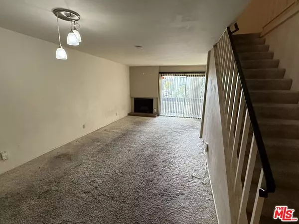 15207 Magnolia Blvd #116, Sherman Oaks, CA 91403