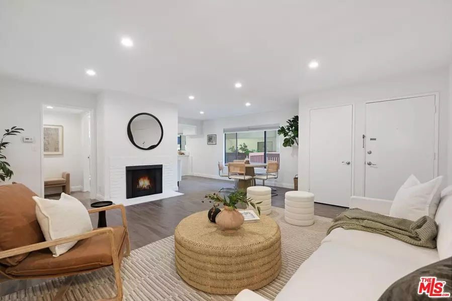 9737 Charnock Ave #14, Los Angeles, CA 90034