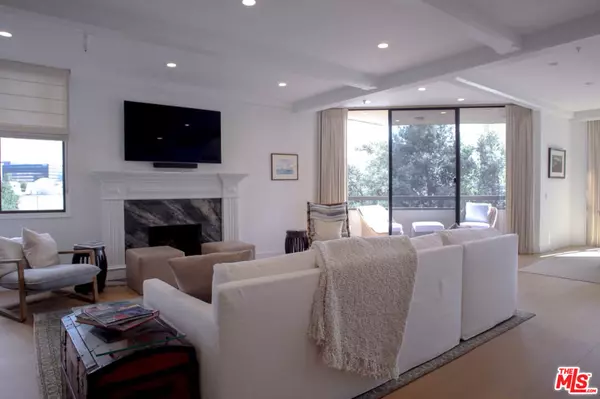 Beverly Hills, CA 90211,300 N Swall Dr #354