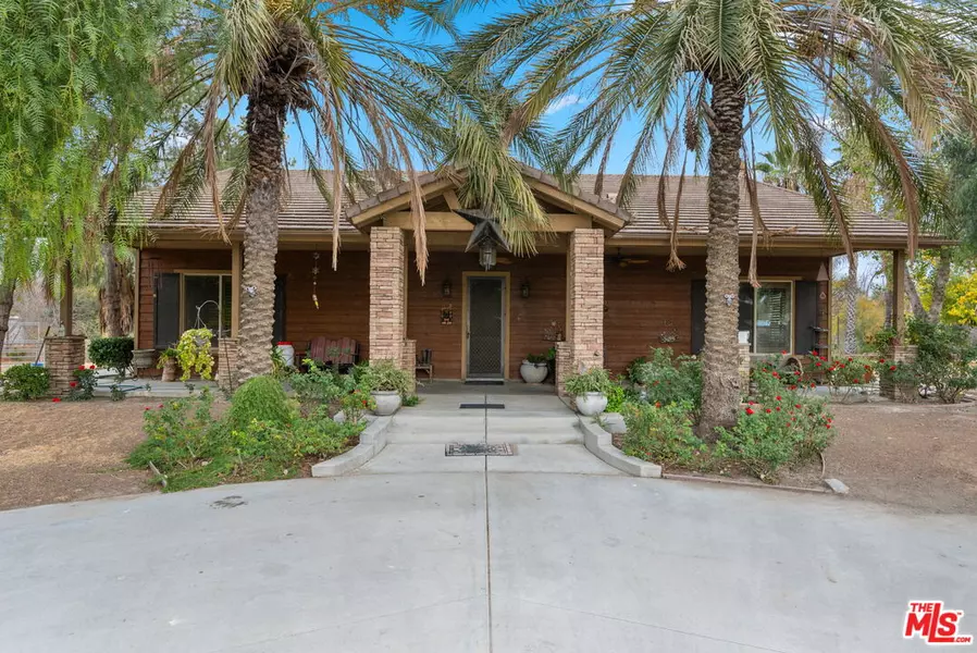 805 N Sanderson Ave, San Jacinto, CA 92582