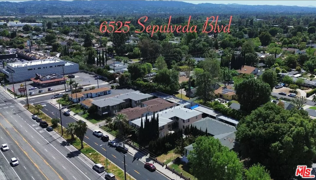 6525 Sepulveda Blvd, Van Nuys, CA 91411