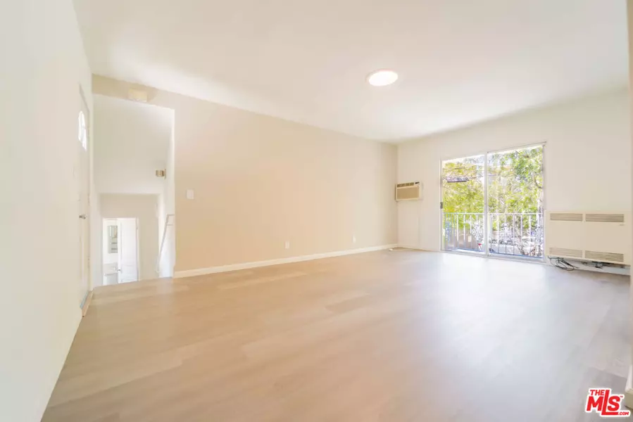 1323 N OLIVE DR #25C, West Hollywood, CA 90069