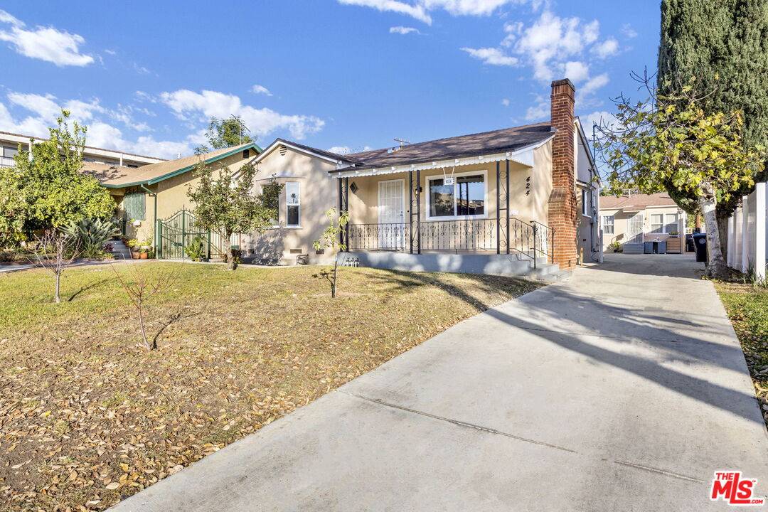 424 Fischer St, Glendale, CA 91205