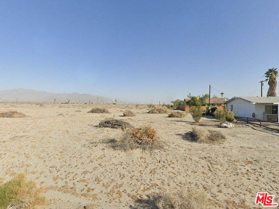 1374 Leeward Ave, Thermal, CA 92274