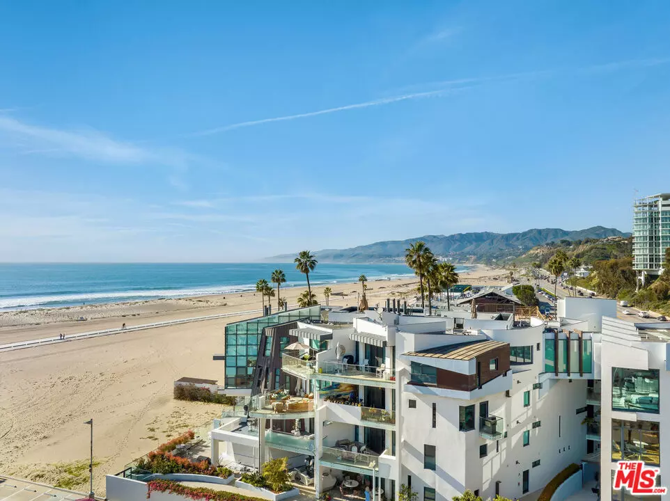 Santa Monica, CA 90402,270 Palisades Beach Rd #401