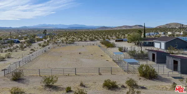 Joshua Tree, CA 92252,2651 Foxy Flats Rd