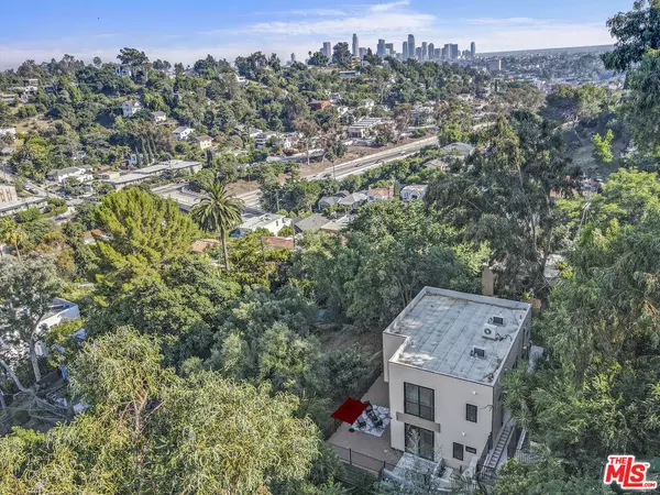 2315 Loma Vista Pl, Los Angeles, CA 90039