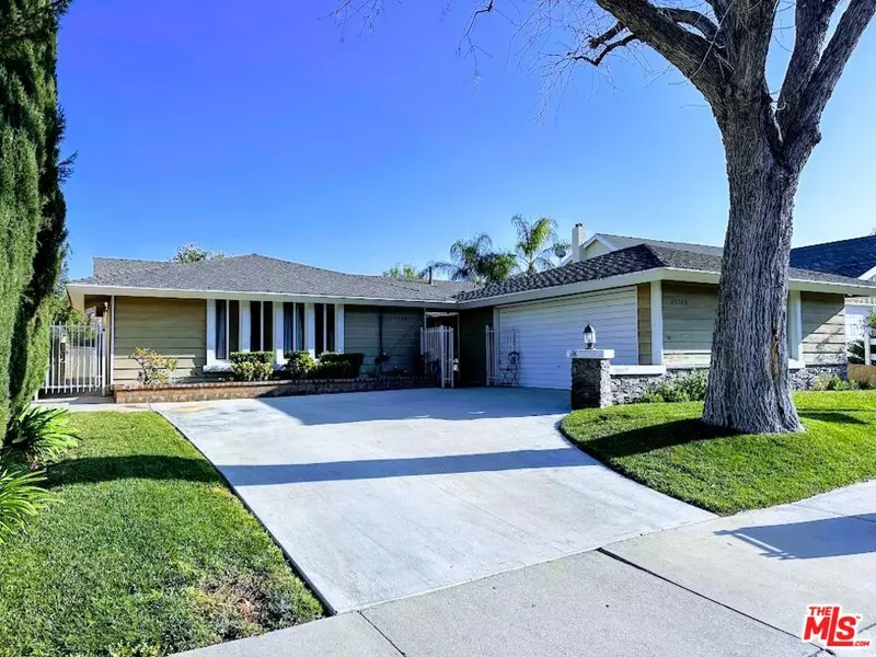 23788 Via Jacara, Valencia, CA 91355