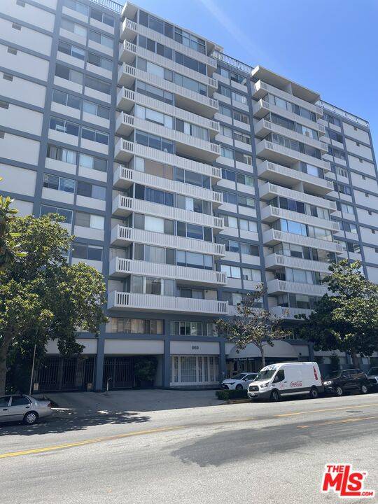 969 Hilgard Ave #406, Los Angeles, CA 90024
