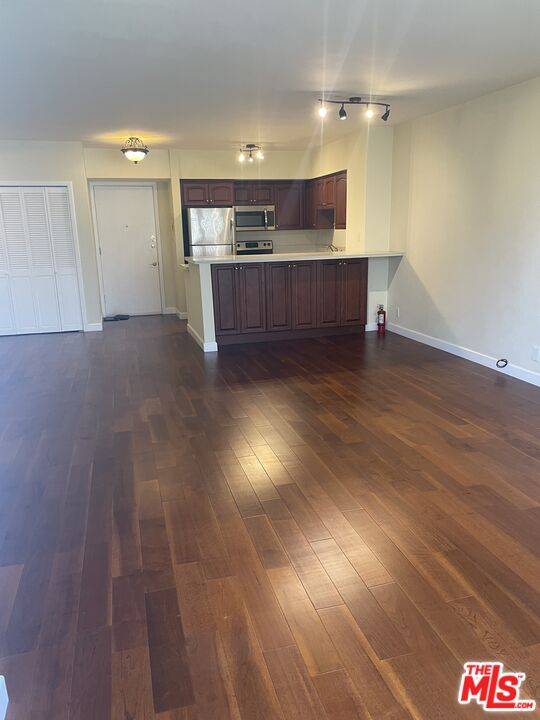 Los Angeles, CA 90024,969 Hilgard Ave #406