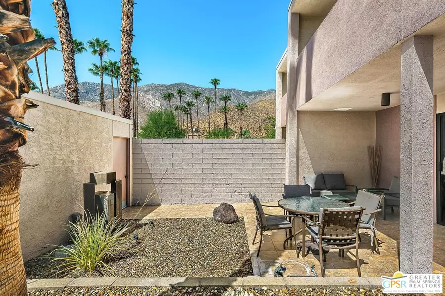 2696 S Sierra Madre #F8, Palm Springs, CA 92264