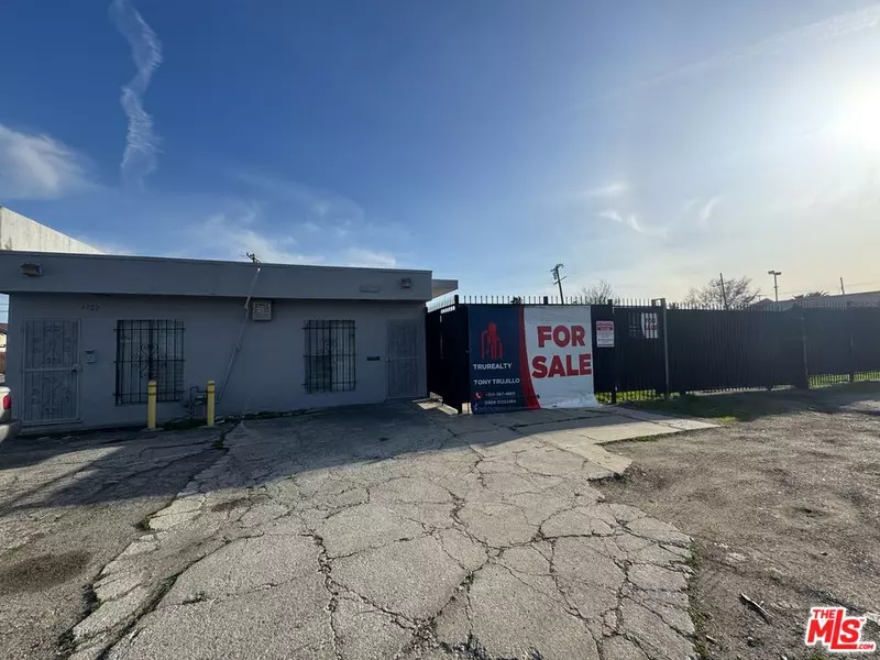 1726 W Compton Blvd, Compton, CA 90220