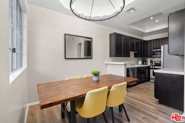 North Hollywood, CA 91601,11112 La Maida St #8