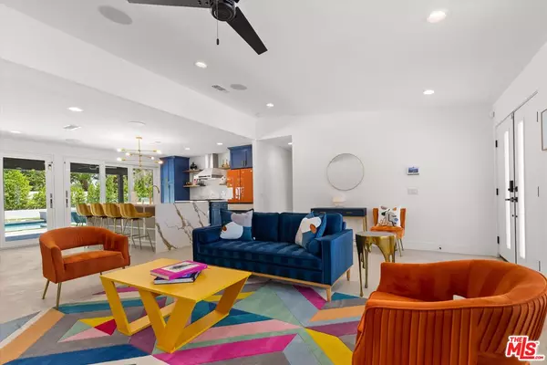 Palm Springs, CA 92262,522 W Santa Catalina Rd