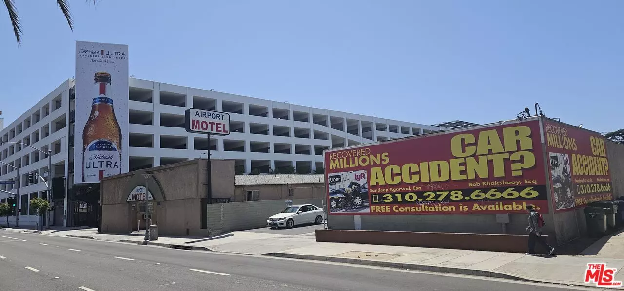4060 W Century Blvd, Inglewood, CA 90304