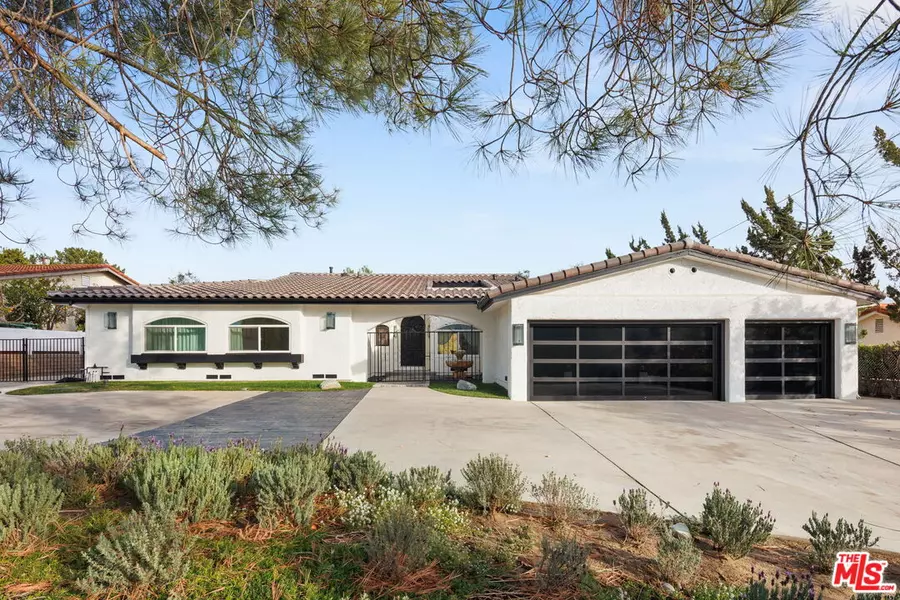 5934 Colodny Dr, Agoura Hills, CA 91301