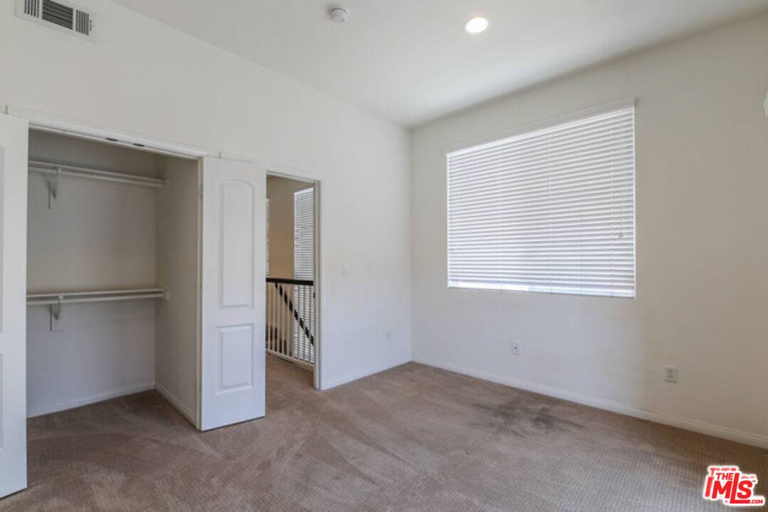 Los Angeles, CA 90006,954 S New Hampshire Ave