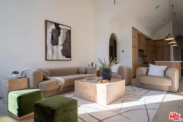 Valley Village, CA 91607,12315 Tiara St