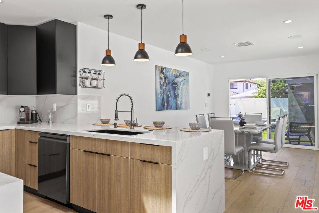 Sherman Oaks, CA 91401,5517 Sunnyslope Ave