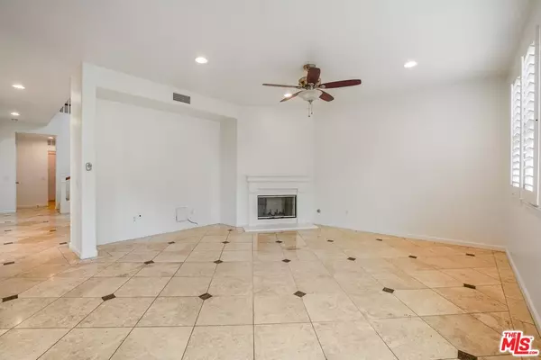 Porter Ranch, CA 91326,11354 Santini Ln