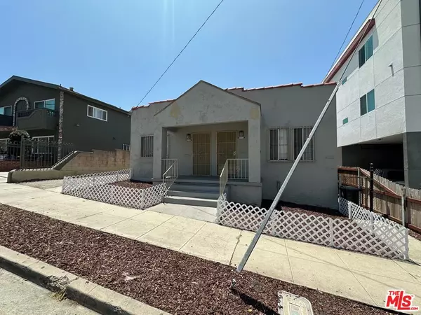 Los Angeles, CA 90006,1113 S Hobart Blvd