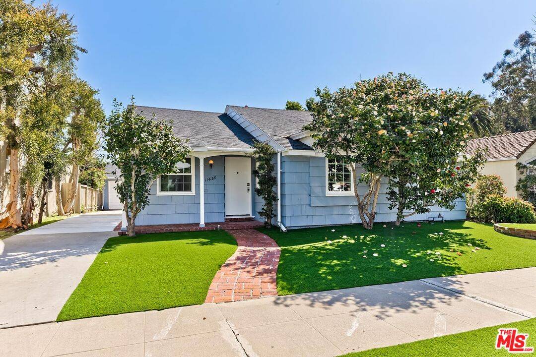 11438 Berwick St, Los Angeles, CA 90049