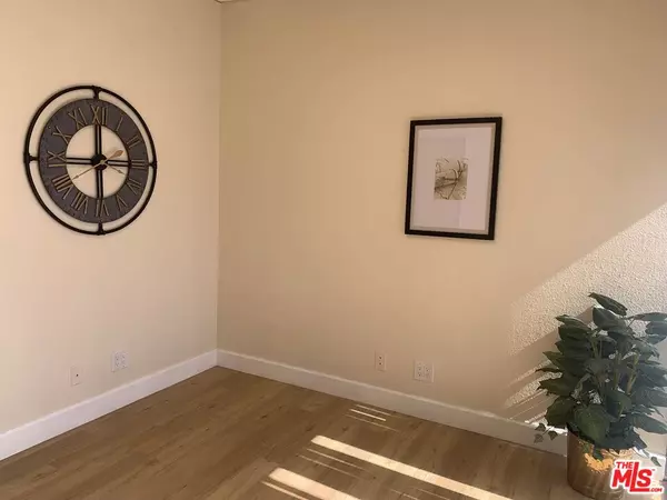 Camarillo, CA 93012,3201 Corte Malpaso #304