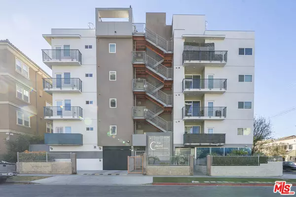 903 S New Hampshire Ave #302, Los Angeles, CA 90006