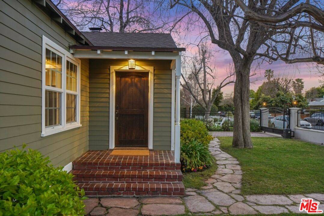 Sherman Oaks, CA 91401,5752 Calhoun Ave