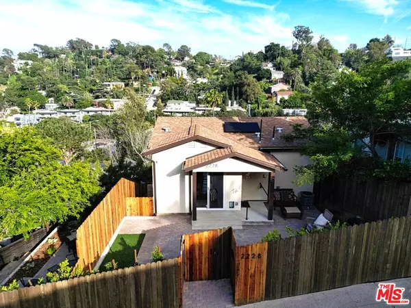 Los Angeles, CA 90039,2226 Oak Glen Pl