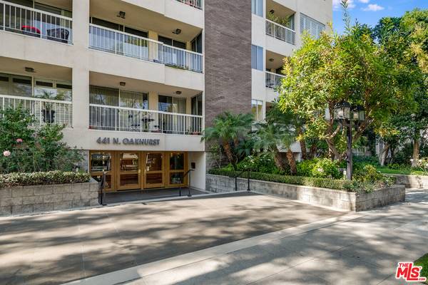 441 N Oakhurst Dr #205, Beverly Hills, CA 90210