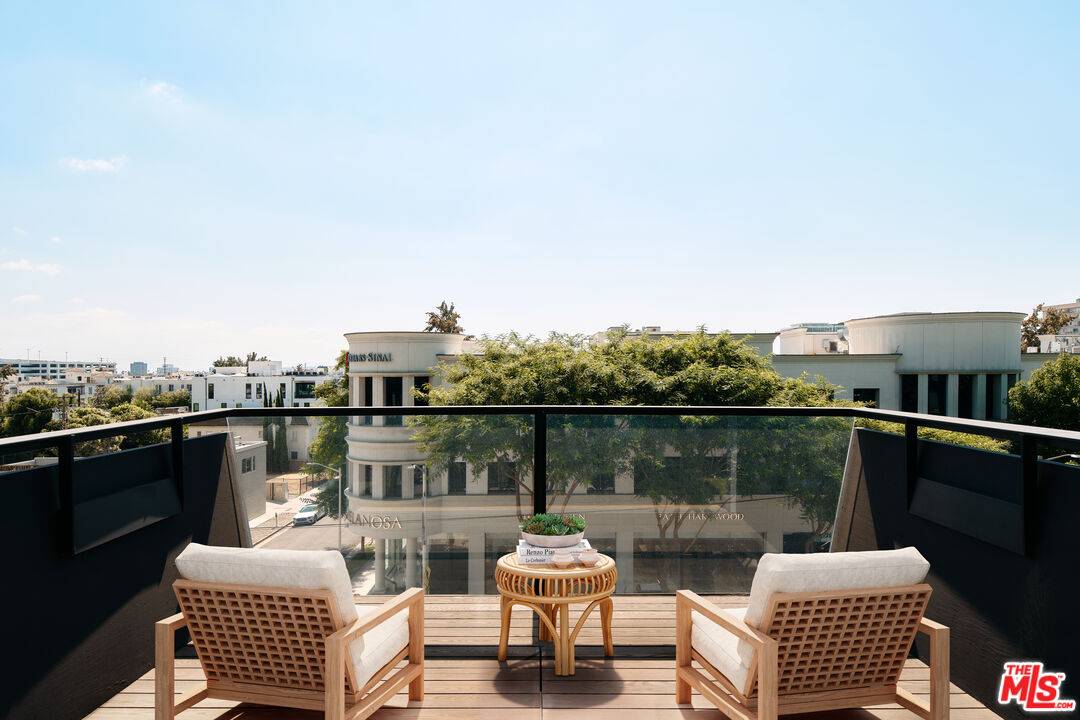 West Hollywood, CA 90048,8899 Beverly Blvd #5F