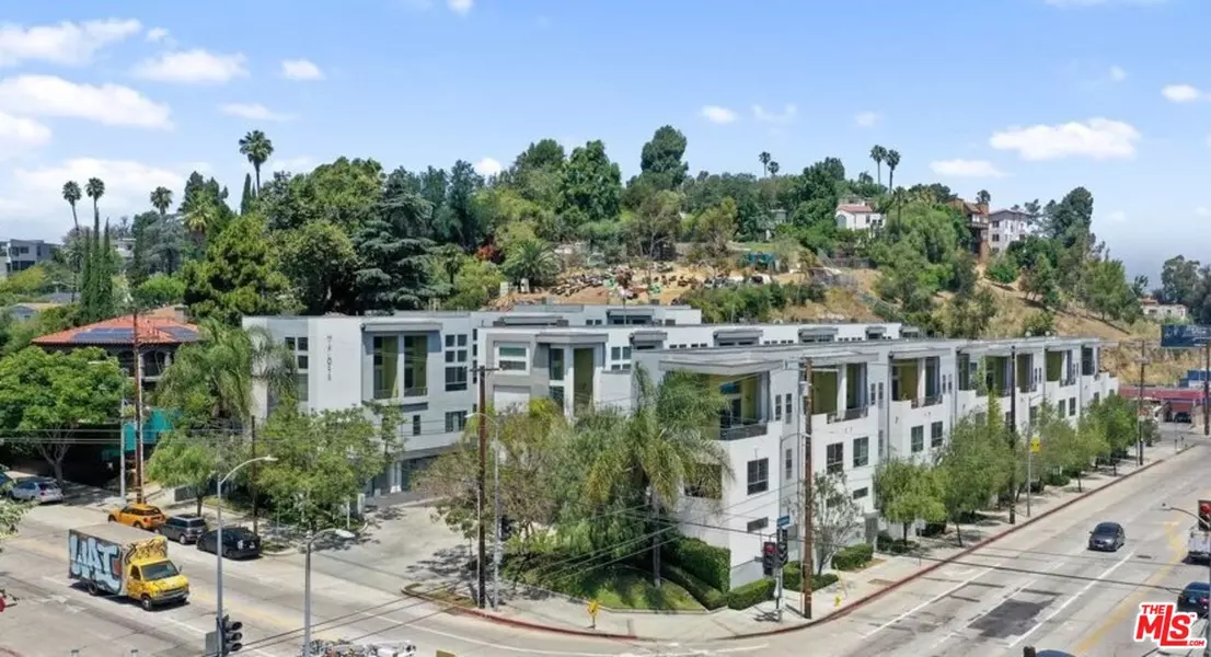 2397 SILVER LAKE #24, Los Angeles, CA 90039