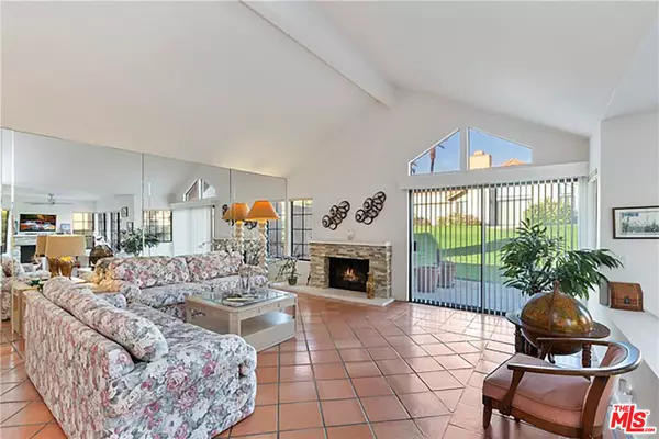 Palm Desert, CA 92260,8 Las Cruces Ln