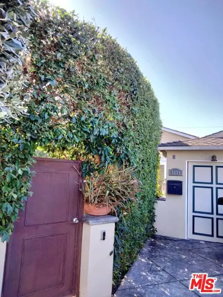 3111 Stanford Ave, Marina Del Rey, CA 90292