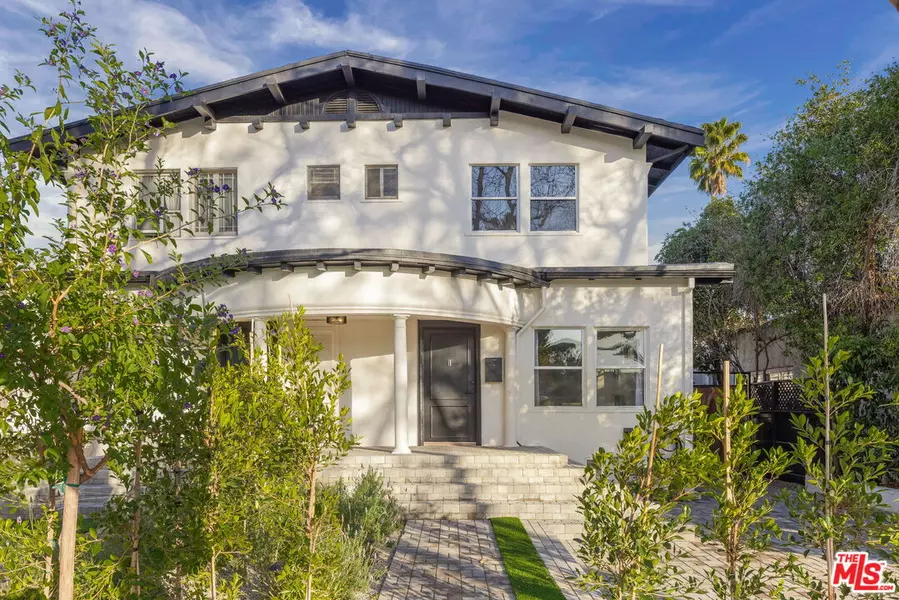 1142 Poinsettia Dr, West Hollywood, CA 90046