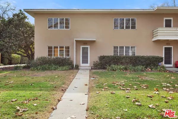 5224 Village Grn, Los Angeles, CA 90016