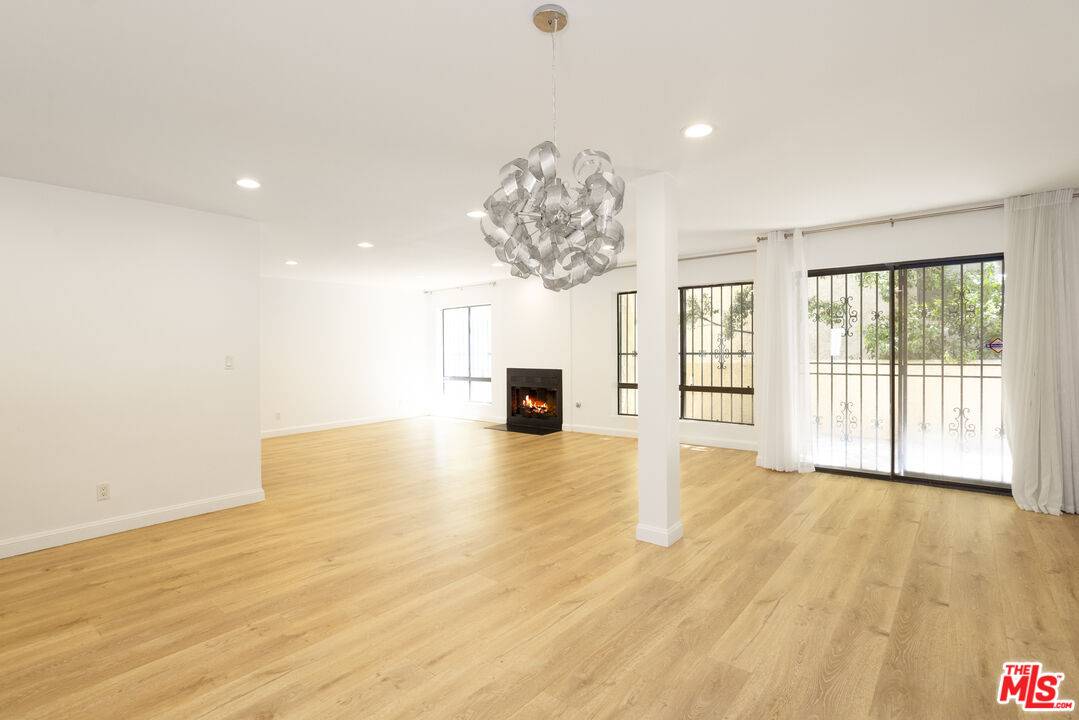 1738 S BENTLEY AVE #102, Los Angeles, CA 90025