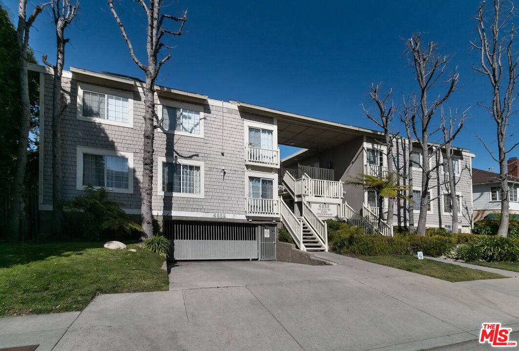 Sherman Oaks, CA 91423,4859 Coldwater Canyon Ave #2A