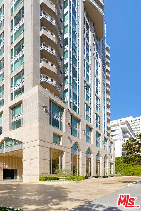 10727 Wilshire Blvd #2104, Los Angeles, CA 90024