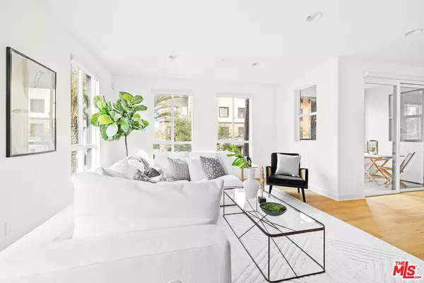 Los Angeles, CA 90094,12526 W Fielding Cir #1