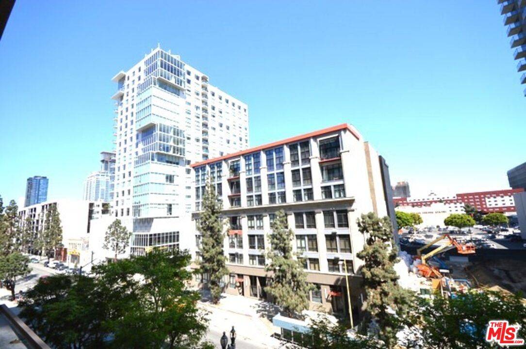 1100 S Grand Ave #A701, Los Angeles, CA 90015