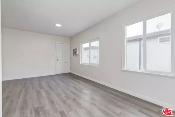 Los Angeles, CA 90066,3974 Sawtelle Blvd #5